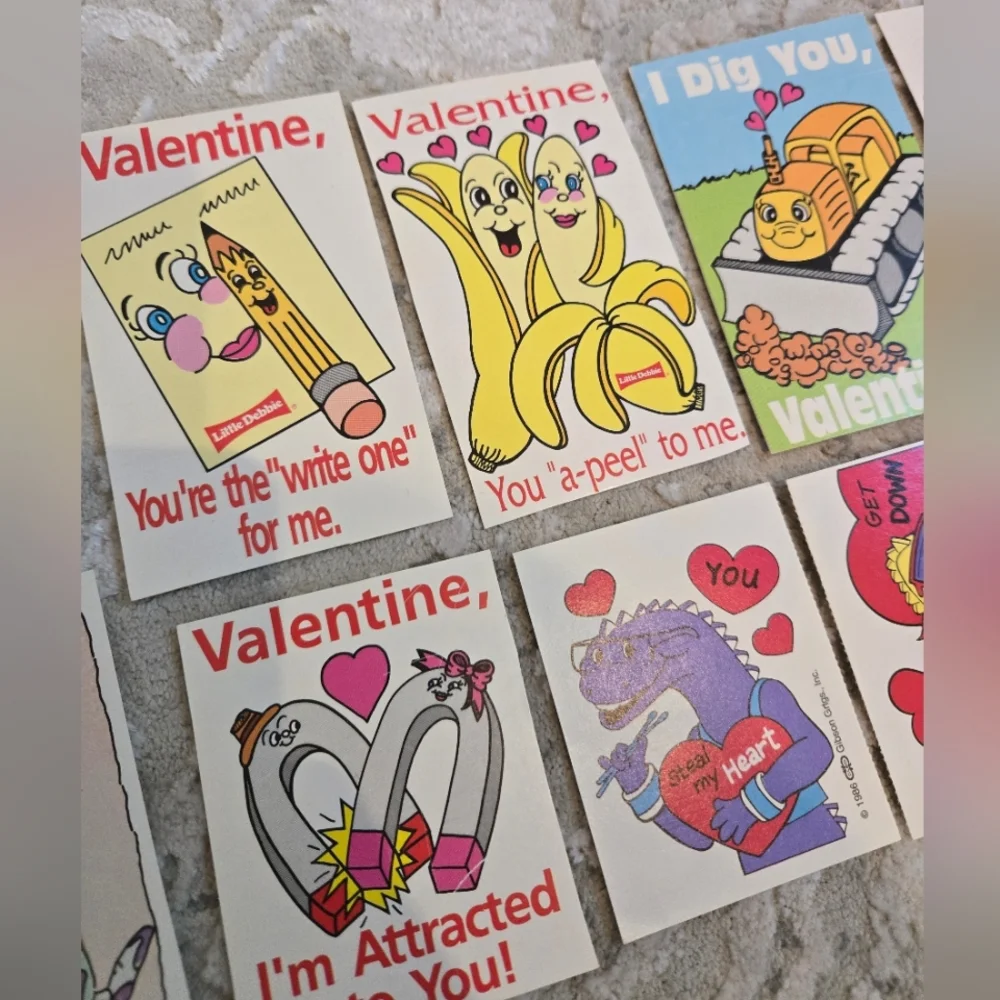 11 Vintage 1980s-1990s Assorted Valentine's Day Cards